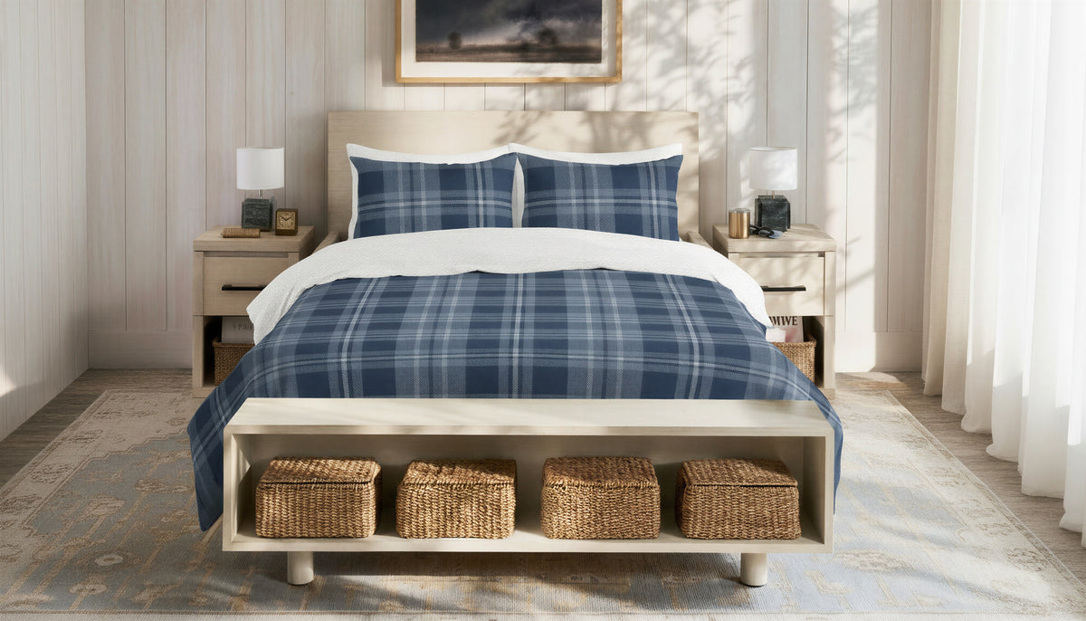 Ensemble Whistler sur un lit avec banc de rangement