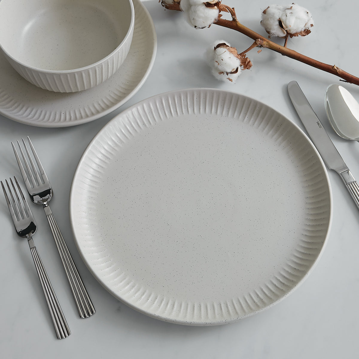 Dinnerware Set, 12-Piece, Stoneware, Fluted Embossed, Bone – view 10