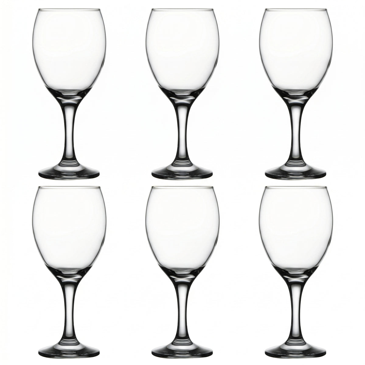 Coupes à vin, ensemble de 6, sur fond blanc
