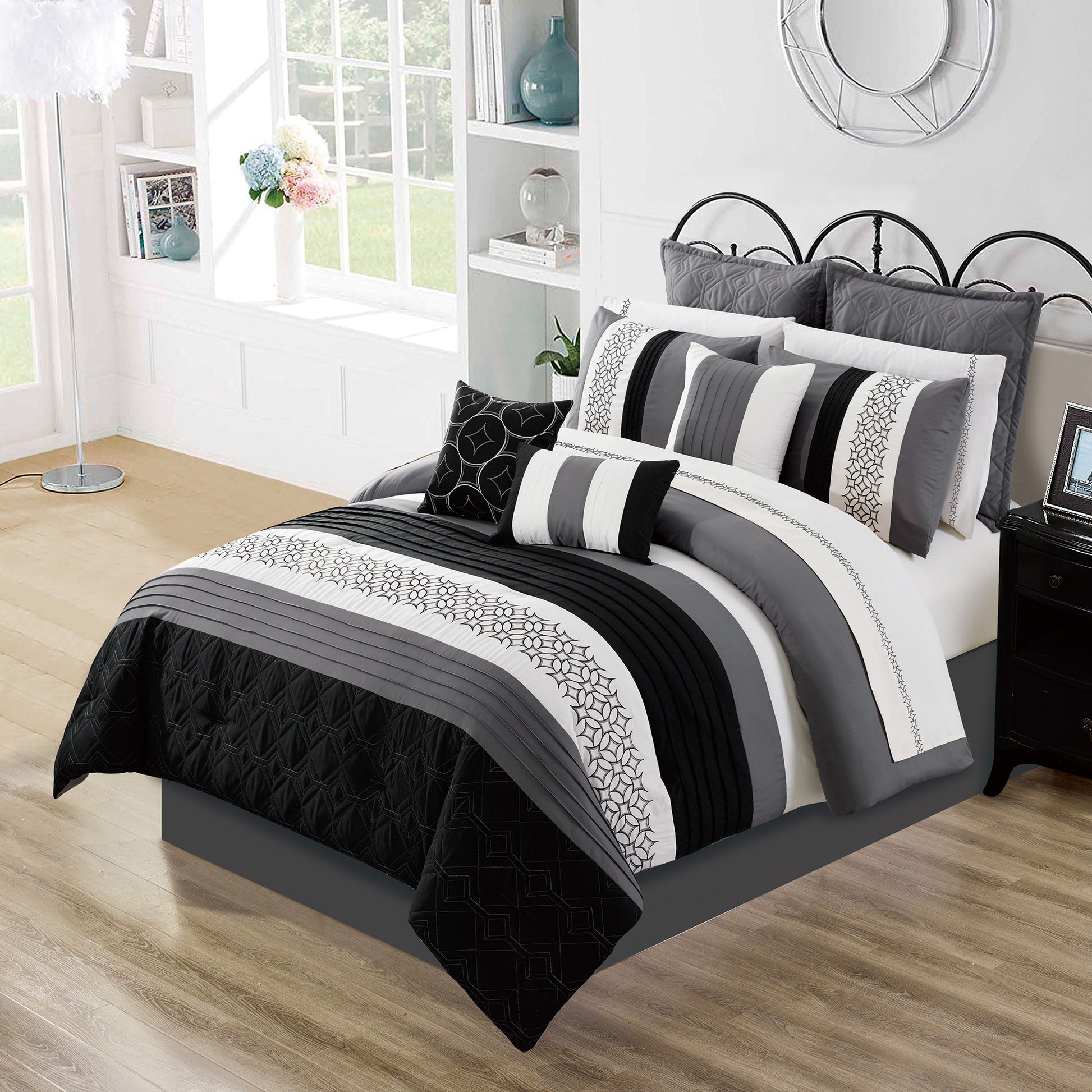 Woven Comforter Bedding Set 7Pcs Queen Maddox